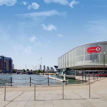 Two Bedroom Apartment - London Excel Stays Eksteriør billede