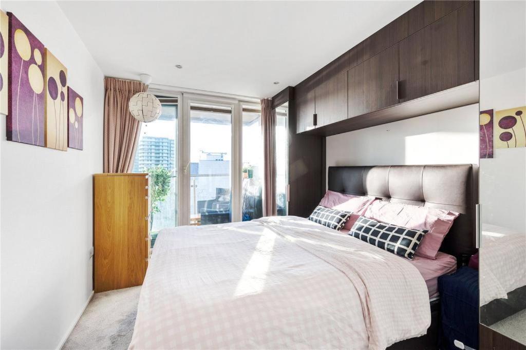 Two Bedroom Apartment - London Excel Stays Eksteriør billede