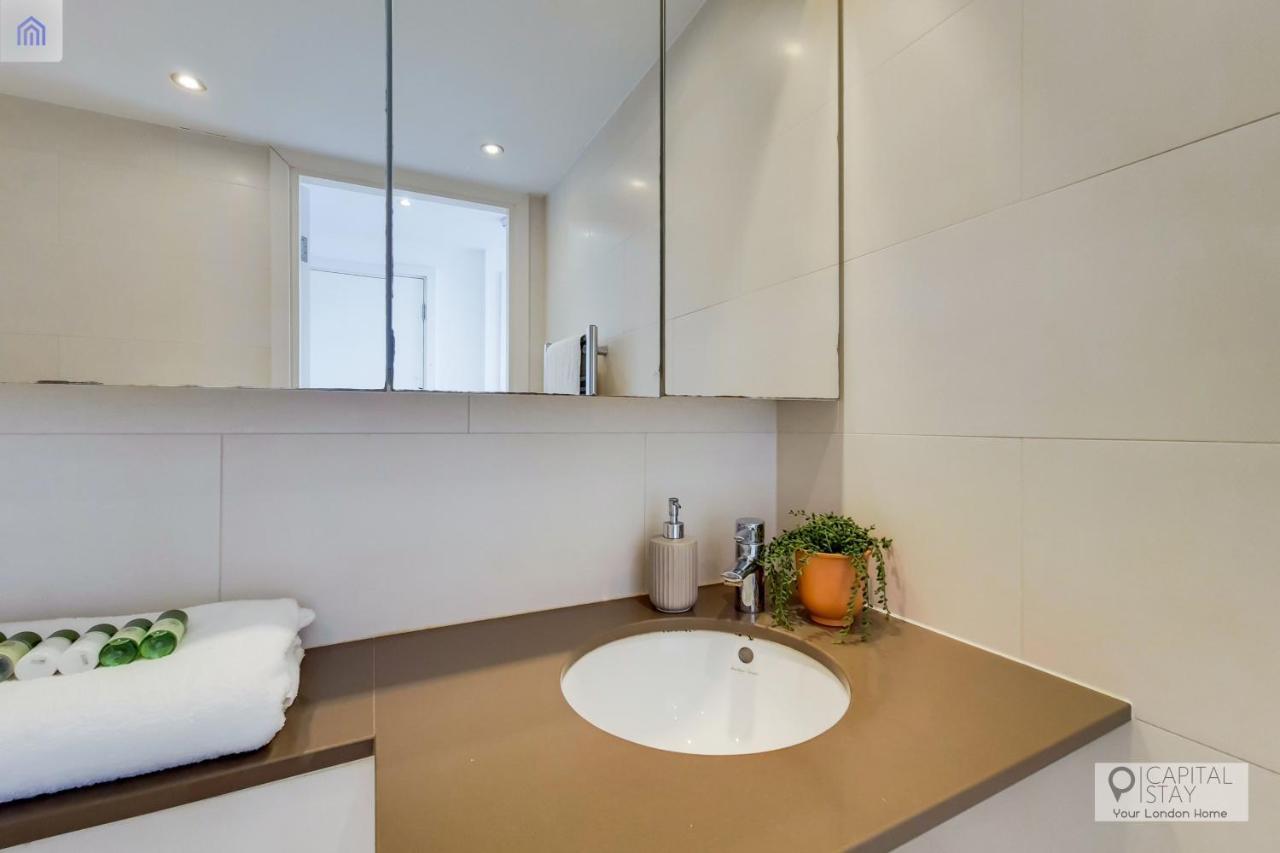 Two Bedroom Apartment - London Excel Stays Eksteriør billede